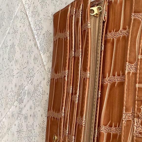 Clutch - Picture 6 of 8